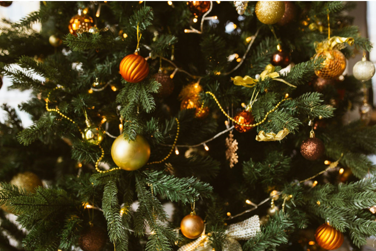 Selecting the Perfect Artificial Christmas Tree